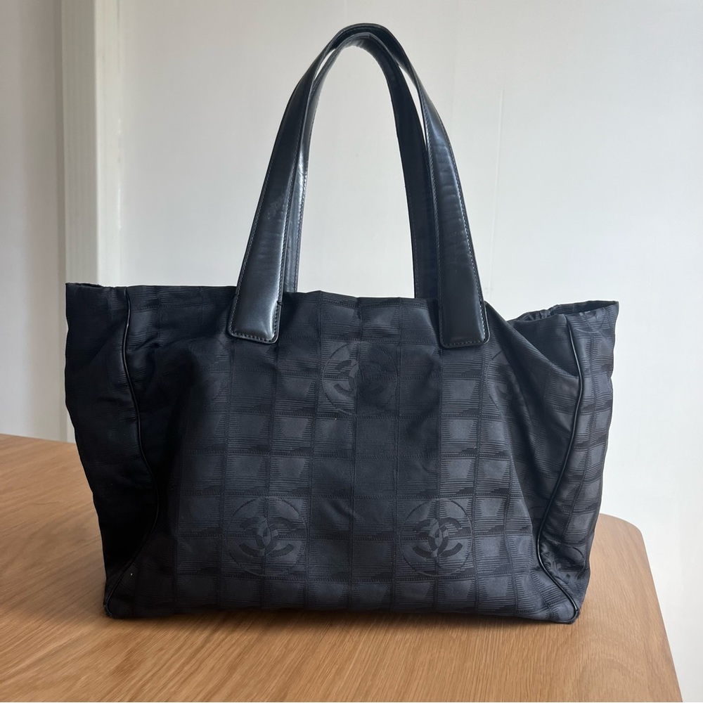 Auth Chanel Travel Line Tote Bag Women's Nylon Canvas Handbag Black